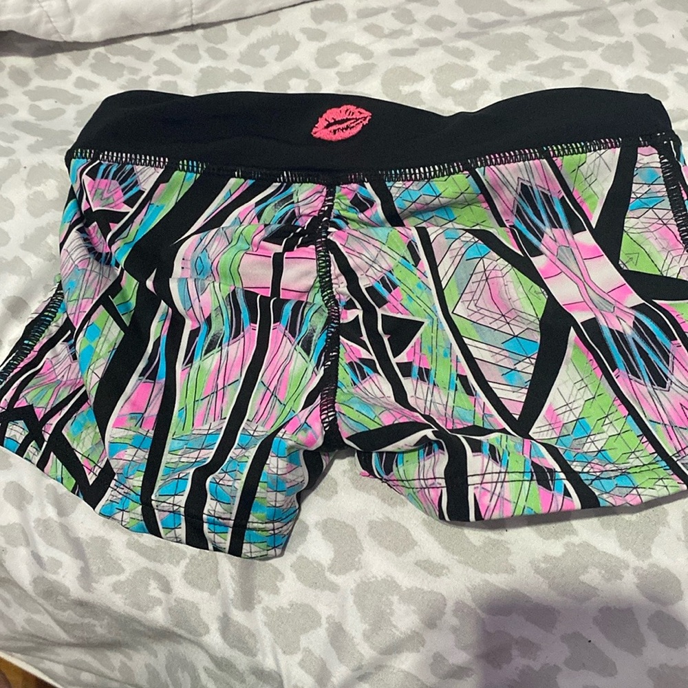 California Kisses Shorts Girls Small - Picture 3 of 3
